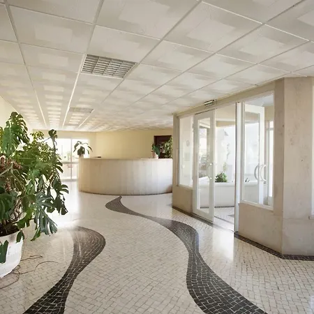 Ramos Palmeira Gale: Beachside With Pool And Smart Amenities * Albufeira