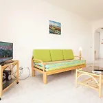 Ramos Palmeira Gale: Beachside With Pool And Smart Amenities