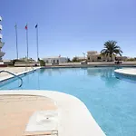 Ramos Palmeira Gale: Beachside With Pool And Smart Amenities Albufeira