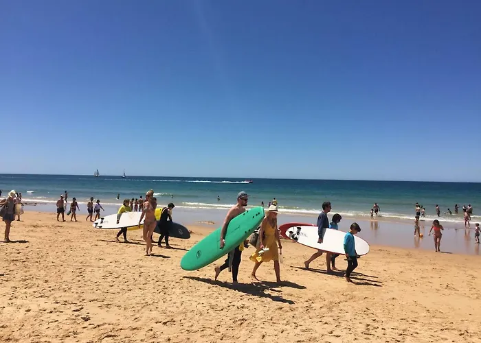 O A Ramos Palmeira Gale Esta Inserido Num Com Piscina, Fica Apenas A 250 Metros Da Da Gale - Com Ar Condicionado Na Sala, Smart Tv Com Prime Video E Cozinha Completa 알부페이라