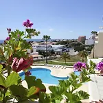 O A Ramos Palmeira Gale Esta Inserido Num Com Piscina, Fica Apenas A 250 Metros Da Da Gale - Com Ar Condicionado Na Sala, Smart Tv Com Prime Video E Cozinha Completa Lägenhet *